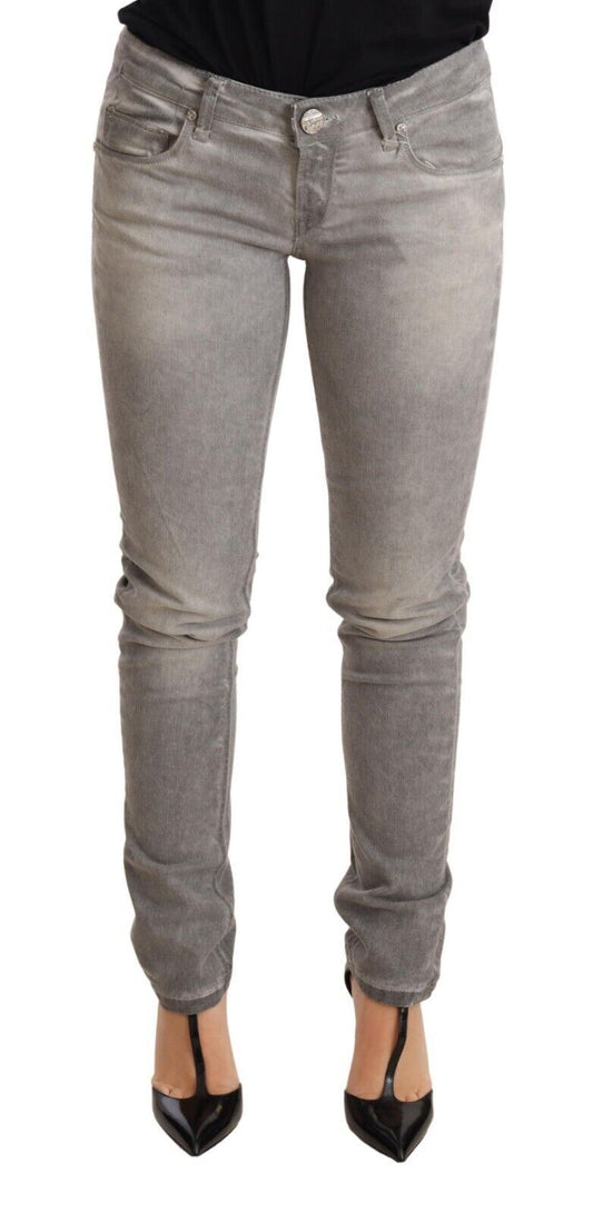Low waist gray washed slim fit cotton jeans with zipper closure 