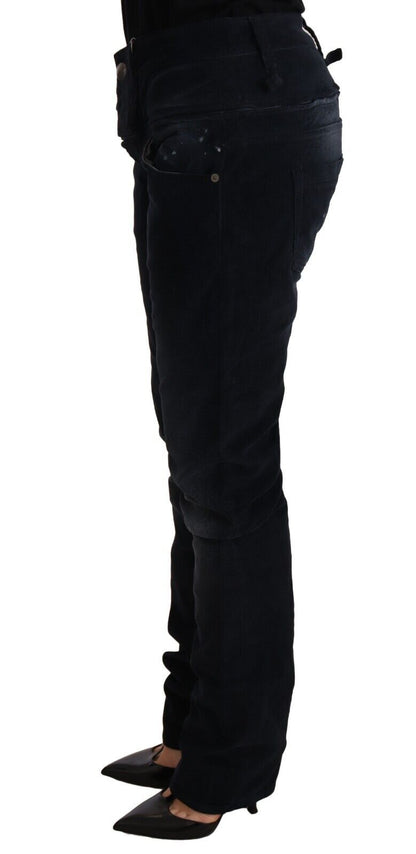 High-quality cotton slim-fit jeans with neat zipper and button closure