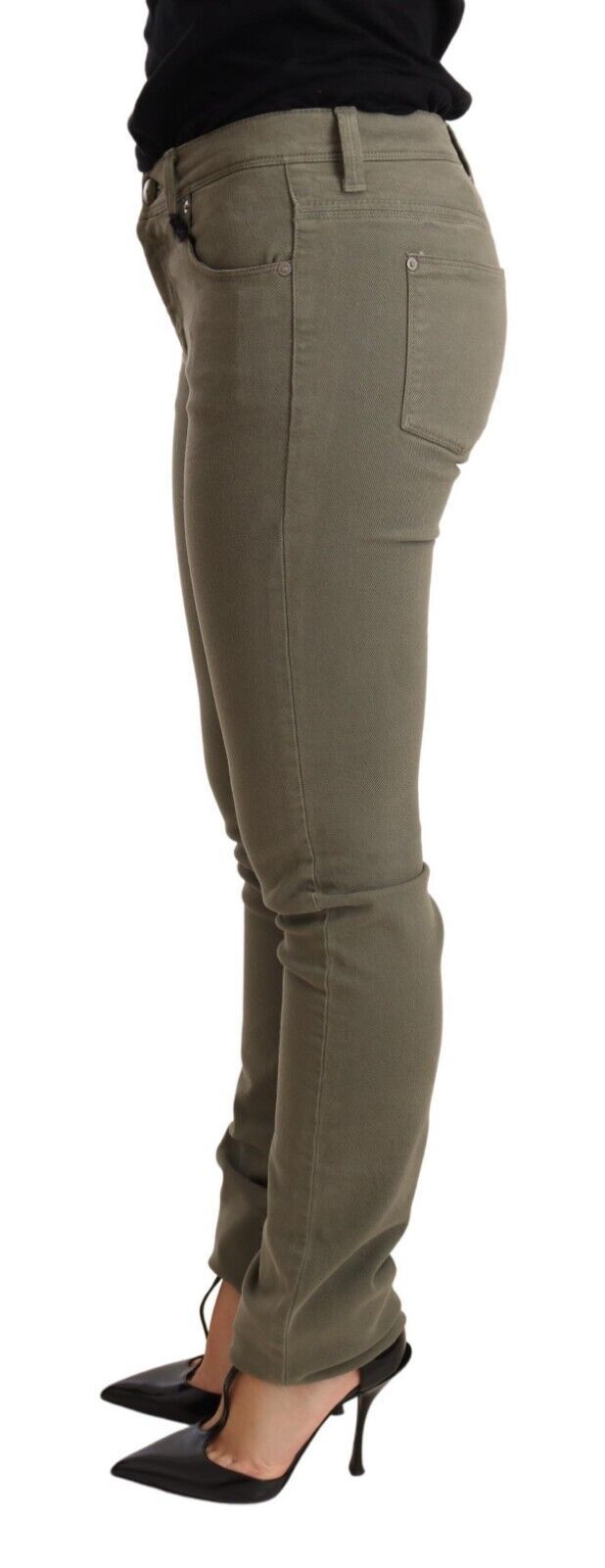Italian-crafted skinny jeans in vibrant green with classic five-pocket detailing
