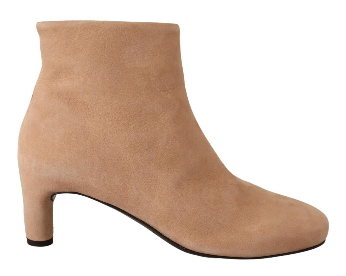 Elegant beige leather boots with meticulous Italian artisanship from DEL CARLO