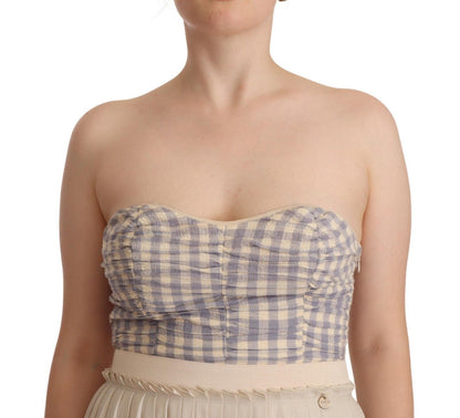 Chic dress with timeless style and touch of sophistication