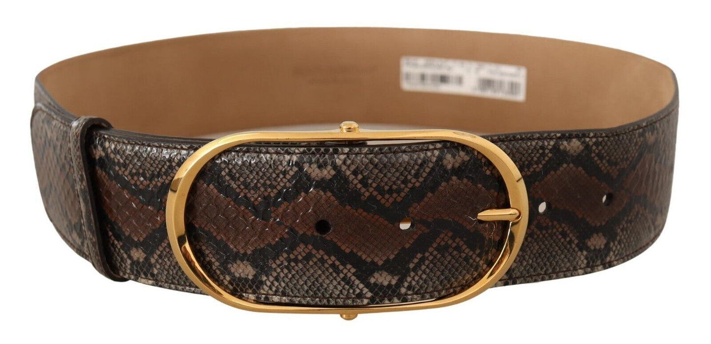 Timeless piece with distinguished logo detail, perfect for cinching waist