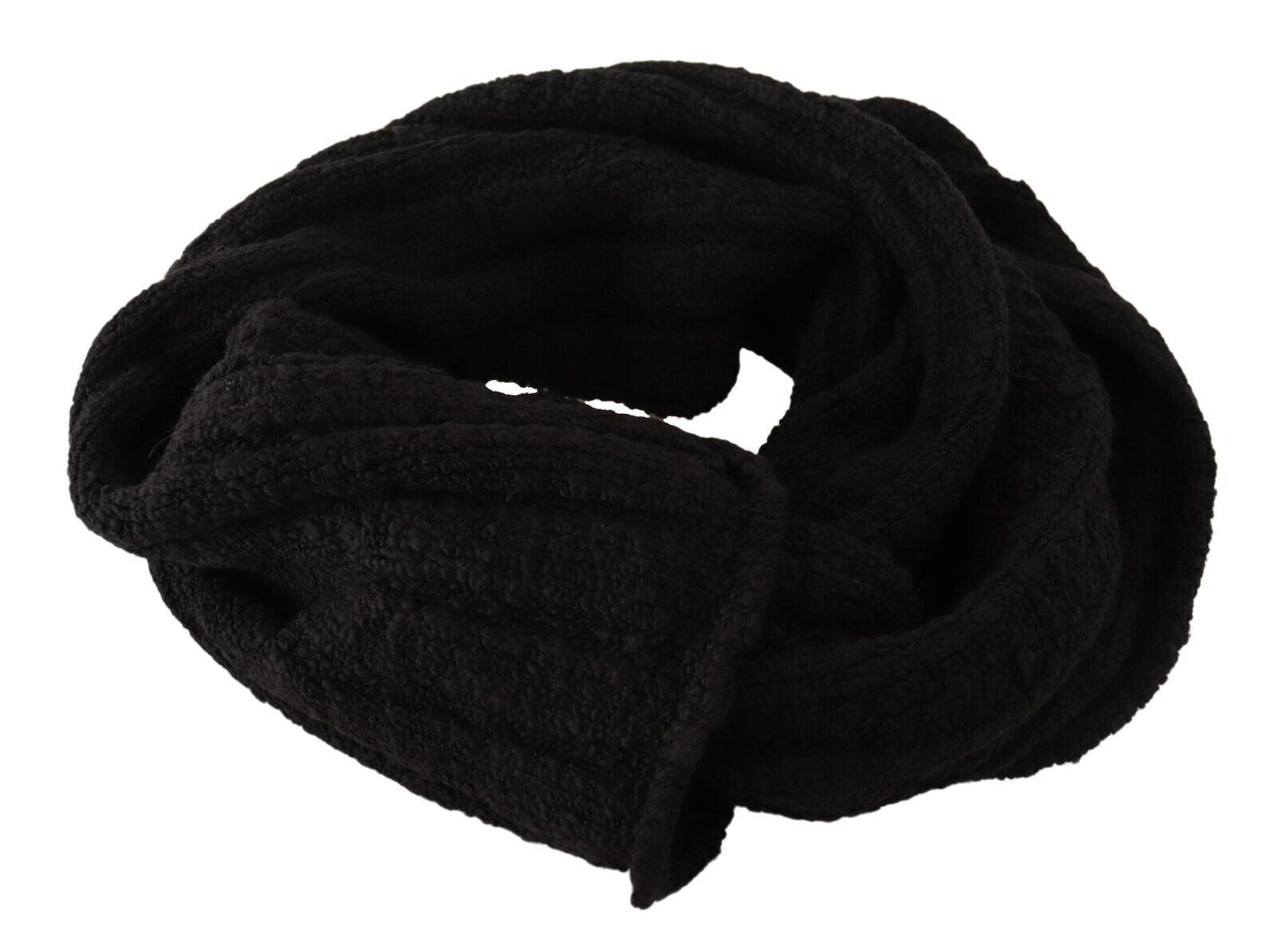  Finest virgin wool blend for comfort and elegance 