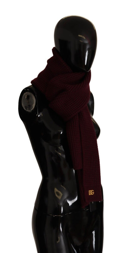 Luxurious 100% cashmere material for upscale softness and warmth