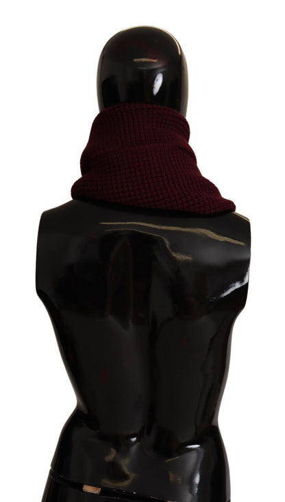Italian-made scarf with iconic logo embroidery