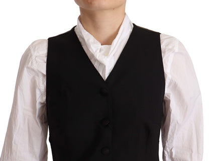 Ideal for layering to achieve a sophisticated, refined ensemble