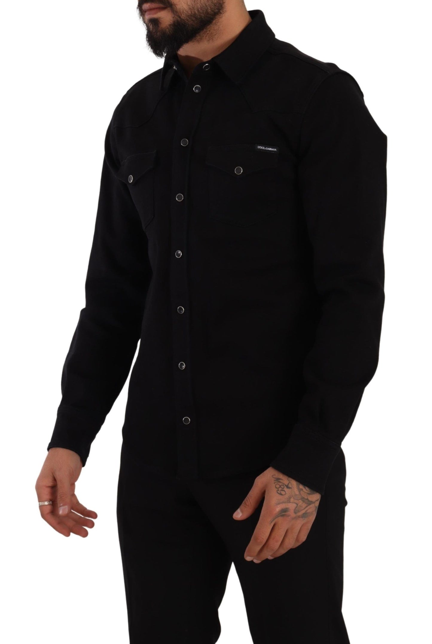 Crafted with a blend of cotton and elastane for comfort