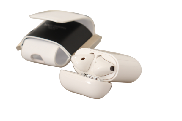  Fashionable tech accessory for the style-savvy individual 