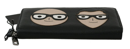 Iconic DGFAMILY motive and distinguished logo details on black leather wallet