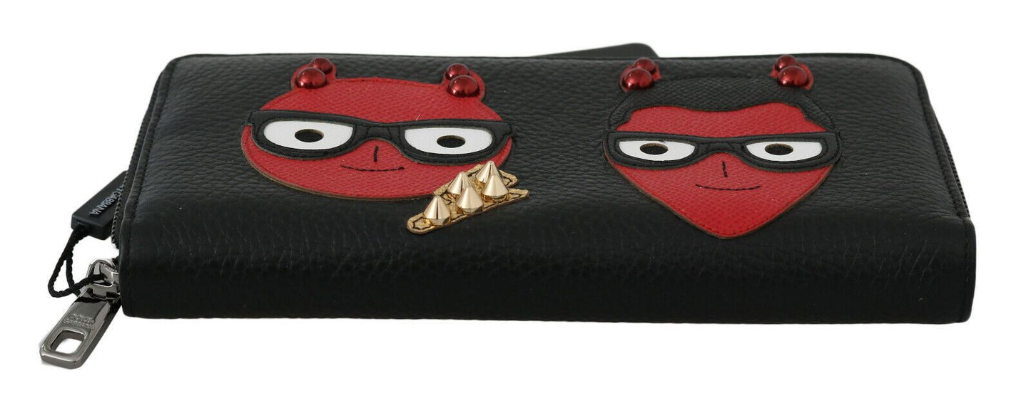 20cm x 10cm x 2cm wallet featuring multiple slots and distinguished D&G logo details
