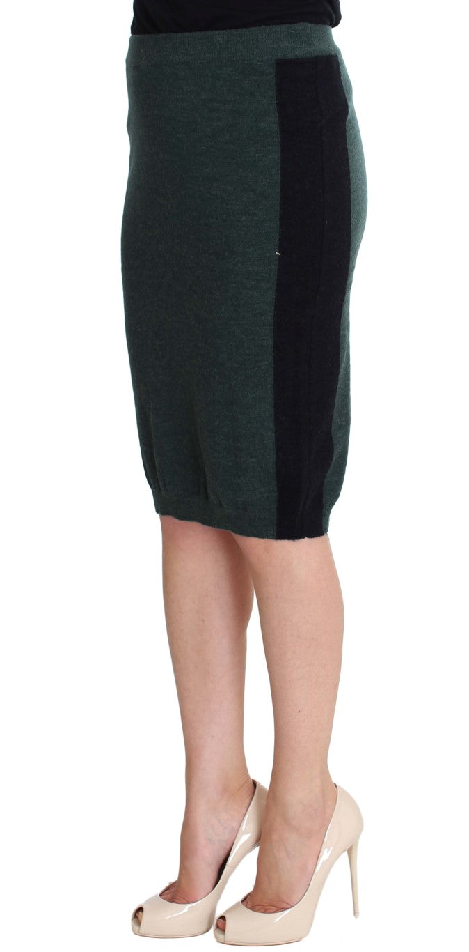 Luxurious knee-length skirt crafted from nylon, wool, and baby alpaca