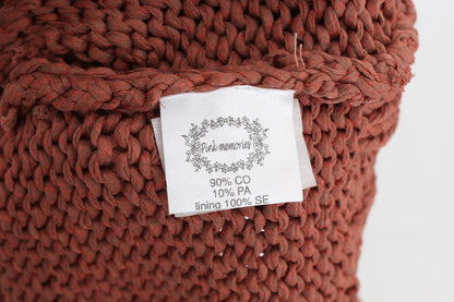 90% Cotton, 10% Polyamide Italian knit vest with logo details