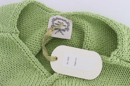 PINK MEMORIES logo details on the sweater
