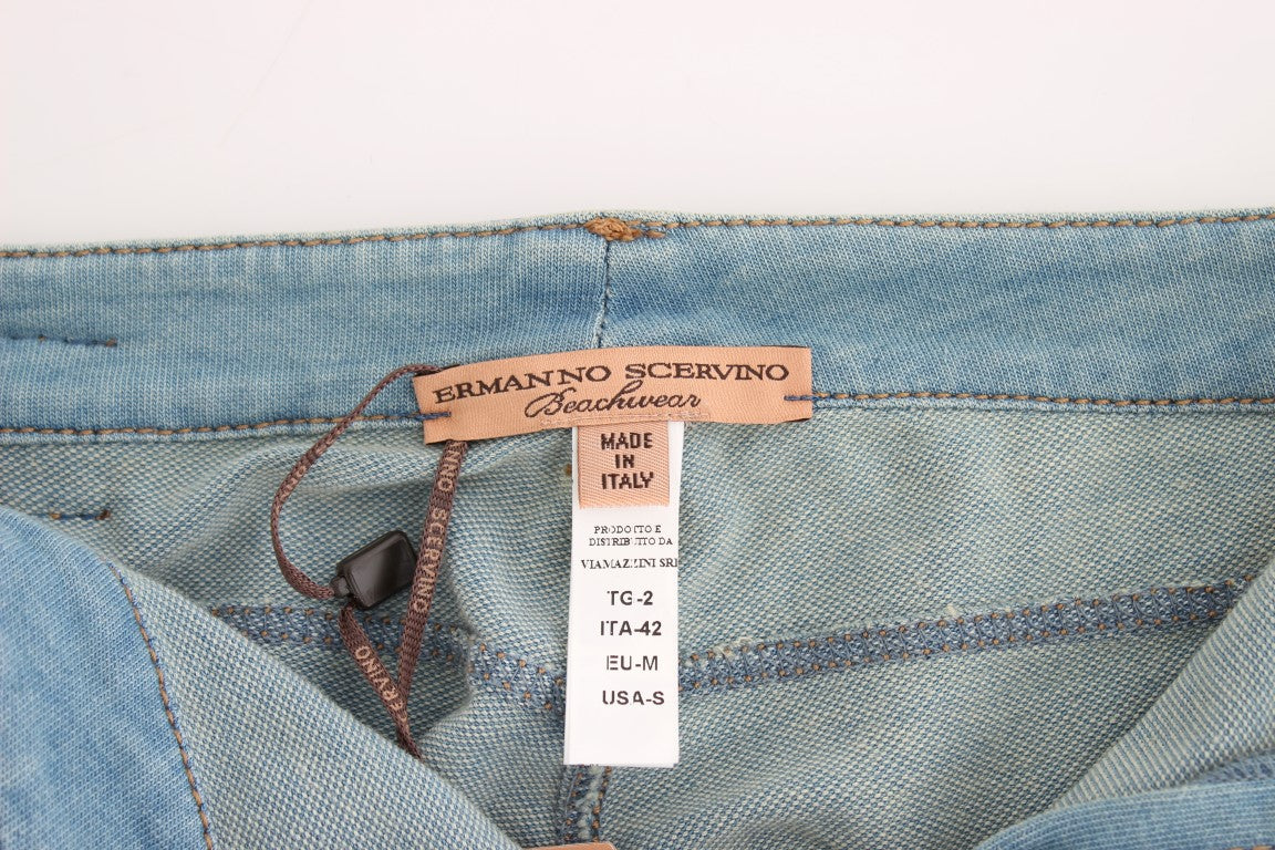 Comfortable and durable light blue Capri jeans