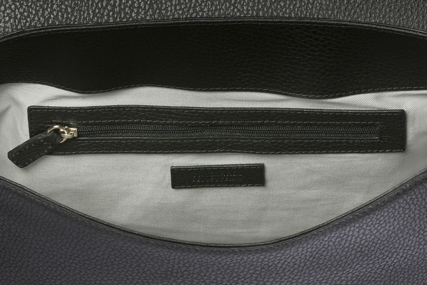 Trussardi Black Leather Women Handbag made of premium embossed leather