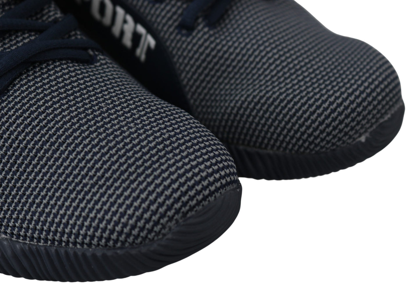 Crafted with meticulous attention to detail and high-quality polyester material