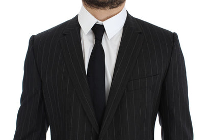 Italian tailored single-breasted jacket with a sharp silhouette