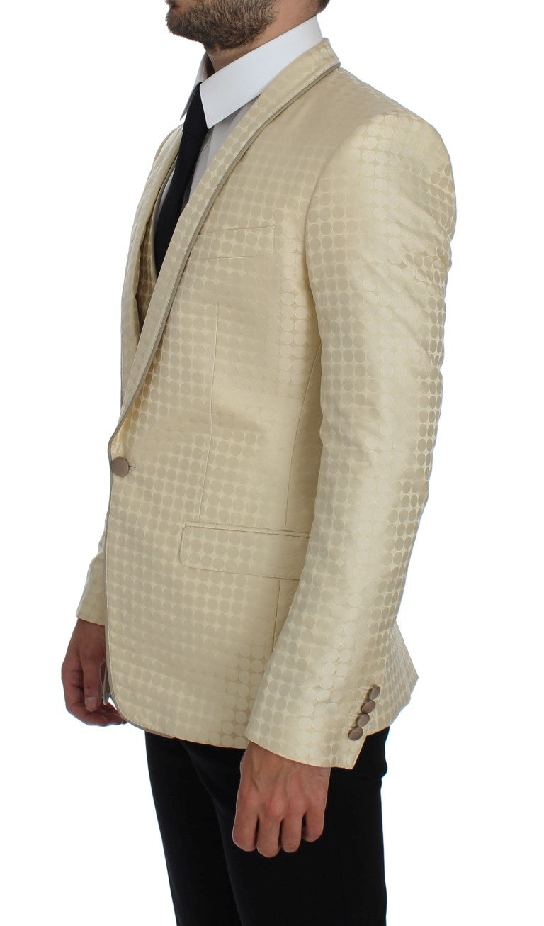 Luxurious blend of polyester and silk with Italian craftsmanship