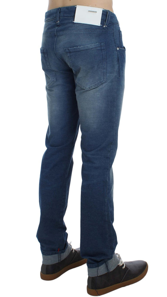 Slim fit blue wash Italian denim jeans with a sleek design