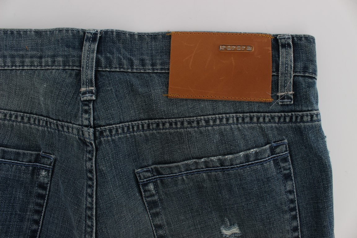 Acht Regular Fit Blue Wash Denim, crafted with care for the modern man
