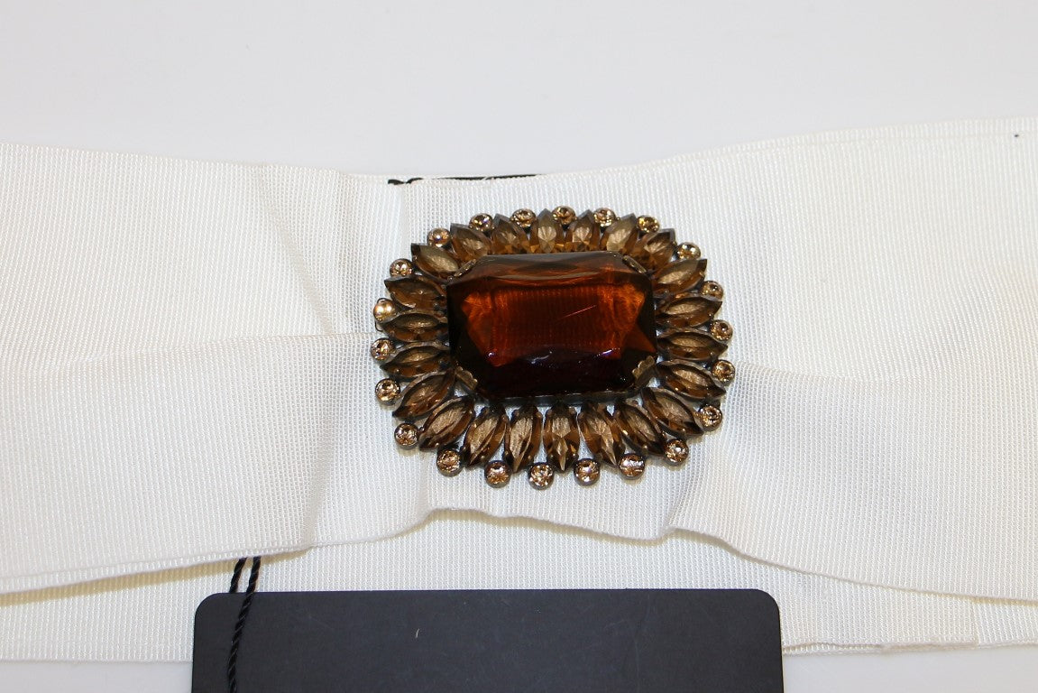 Stunning crafted Italian belt with snap button closure