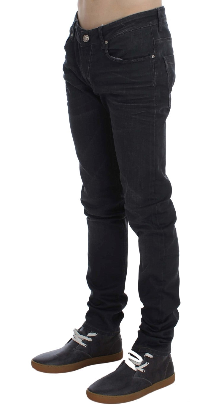 High-quality Italian craftsmanship in men's gray denim jeans