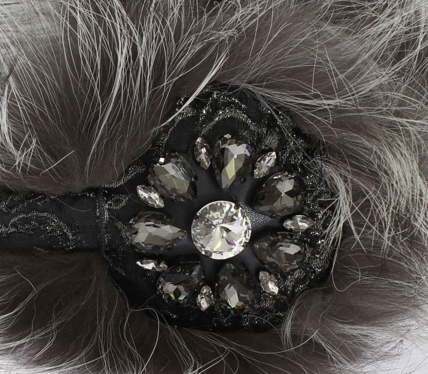 One size ear muffs with 50% Fox Fur, 13% Glass, 12% Brass materials