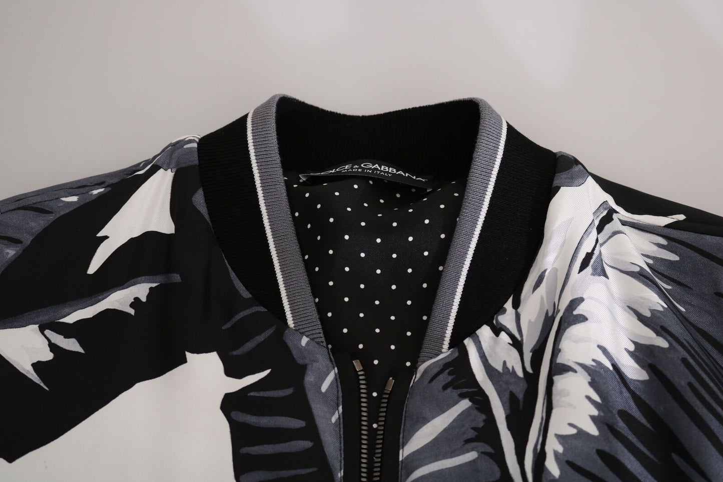 Designed for great fitting and comfort, a must-have for any fashion connoisseur