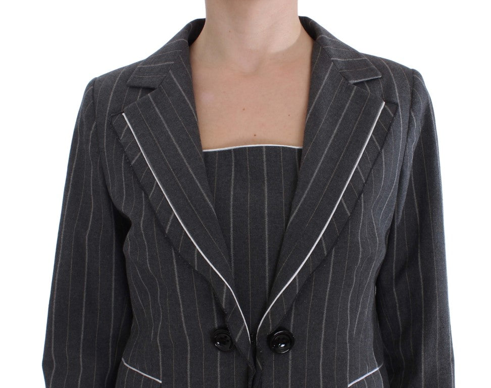 Sheath knee-length dress paired with sophisticated matching blazer