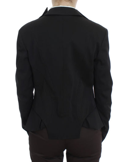 Immaculate Black Blazer Tailored for a Sleek Silhouette