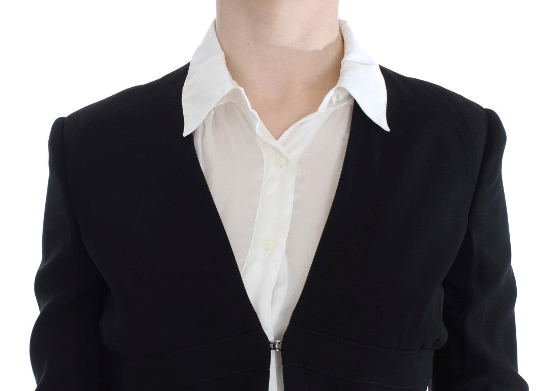  Blue and black suit with logo details 