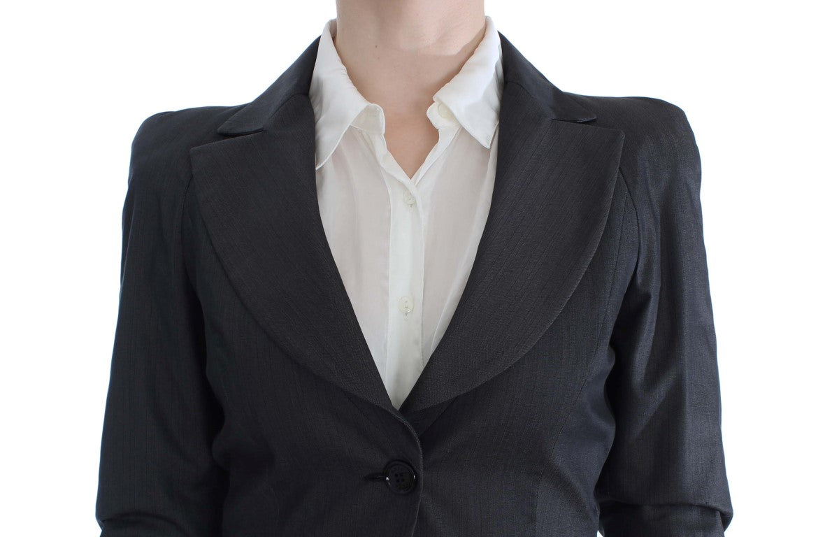Sophisticated Exte pantsuit made in Italy with luxurious finishing touches