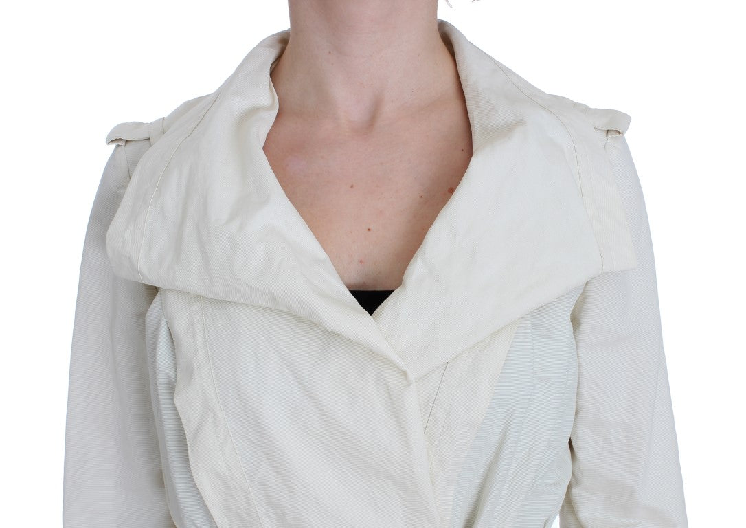 Luxurious White Trench Jacket with Front Pockets and Flattering Fit