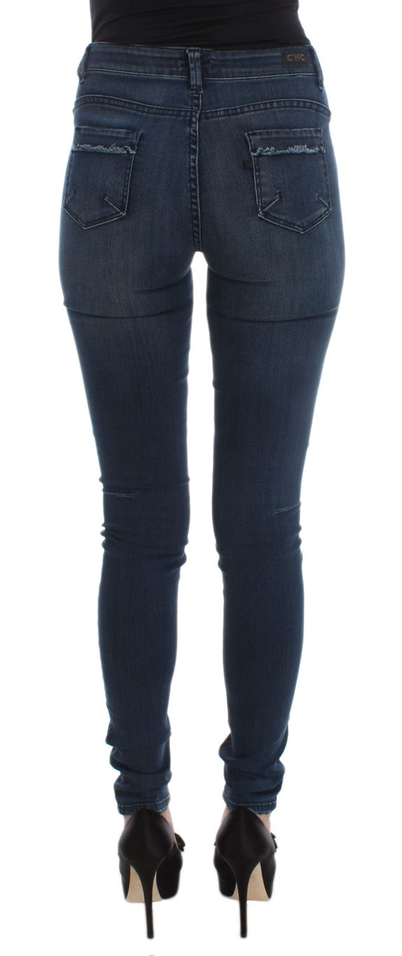 Made with a blend of cotton and nylon for comfort and durability
