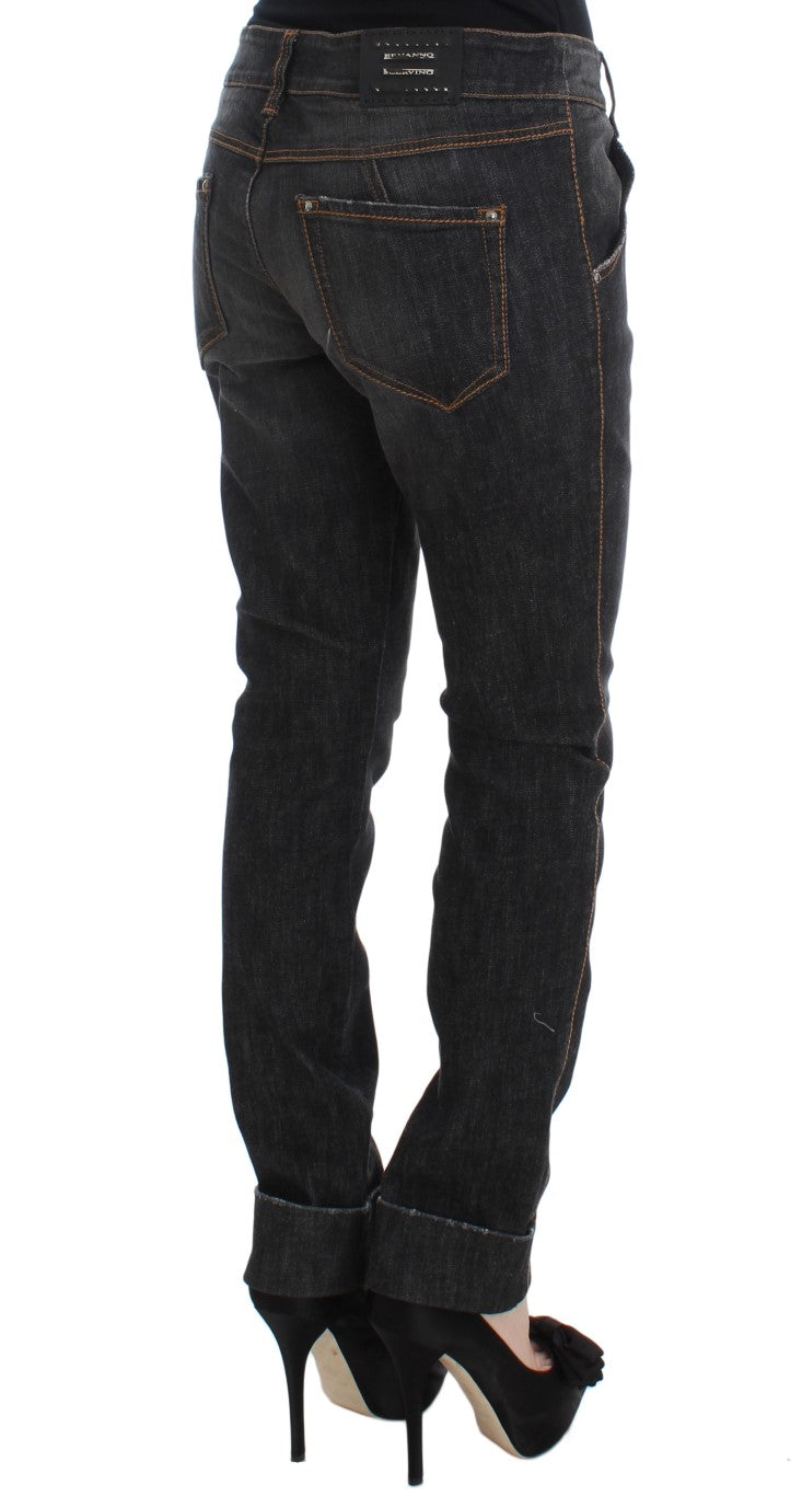 Stunning slim-fit jeans for style and comfort