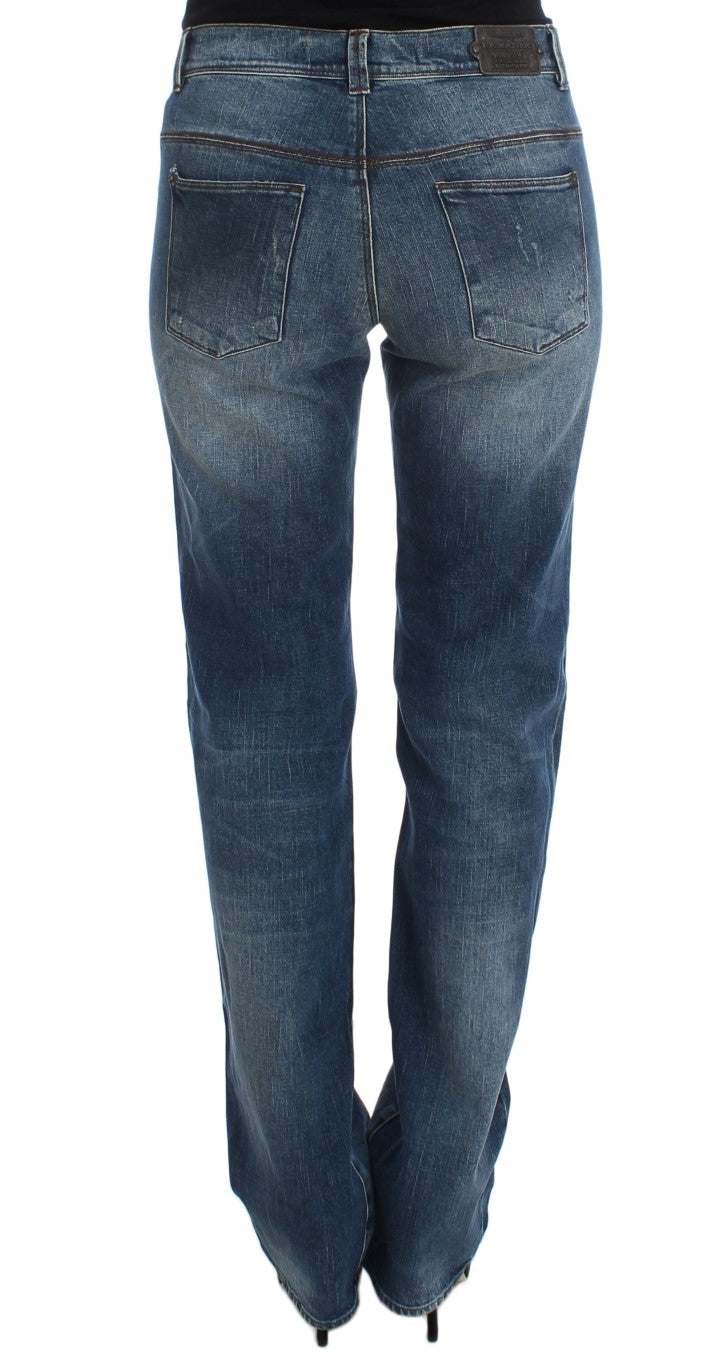 Chic slim fit straight leg jeans crafted from high-quality materials
