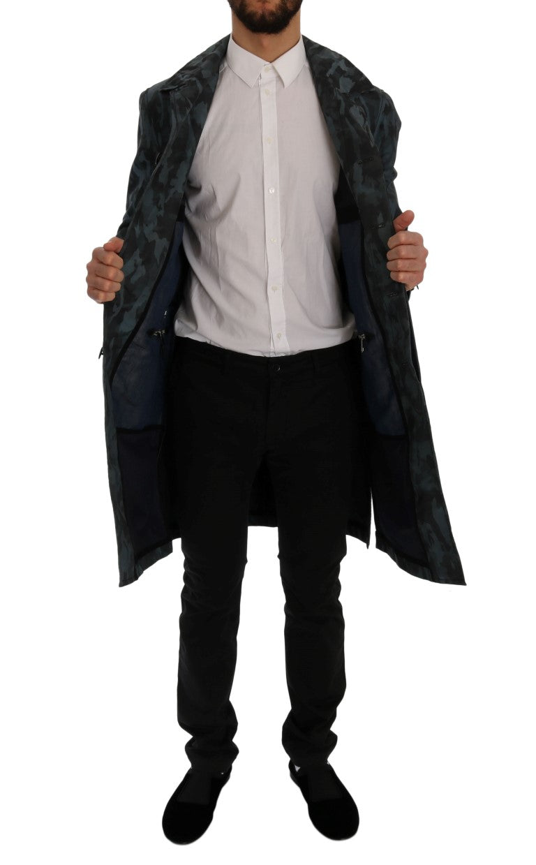 Blue trench coat made of 58% hemp, 32% linen, 5% cotton, 3% polyester, 2% silk