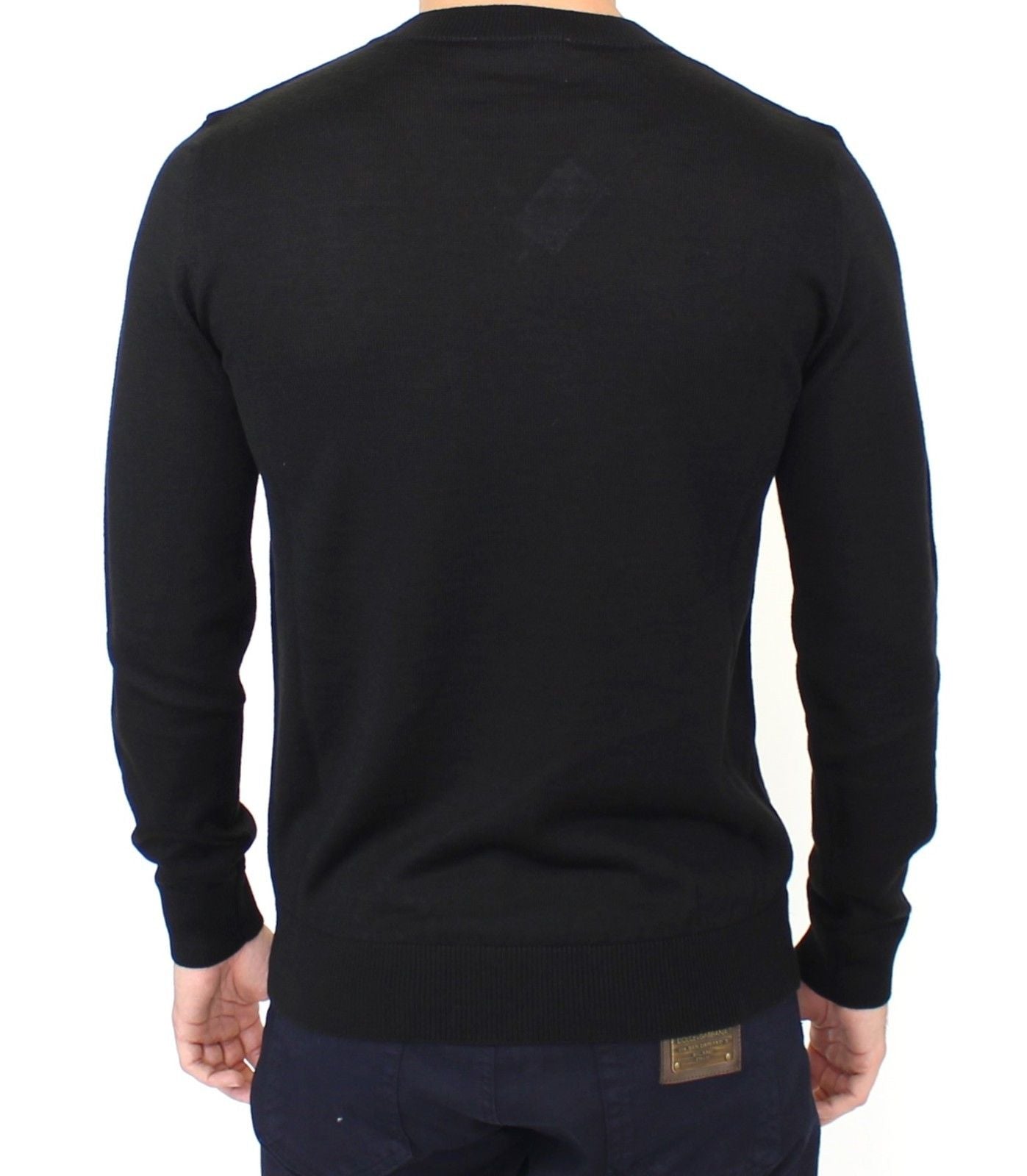  Sophisticated Ermanno Scervino v-neck sweater in black color 
