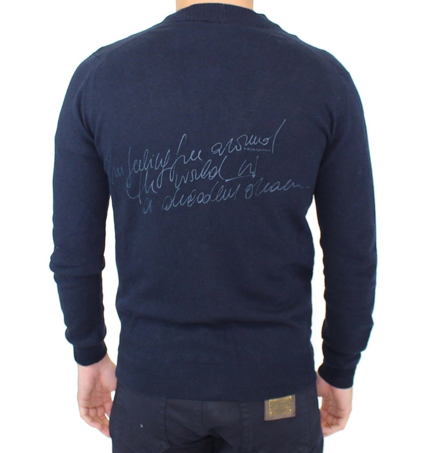  Crafted from a sumptuous blend of materials for warmth and comfort 