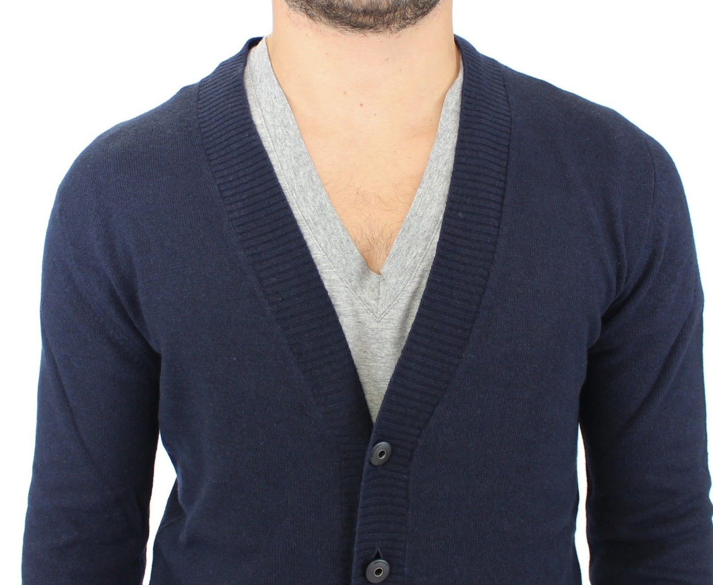  Made in Italy with 40% Rayon, 25% Nylon, 25% Wool, 5% Angora, 5% Cashmere 