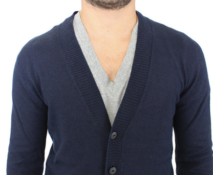  Made in Italy with 40% Rayon, 25% Nylon, 25% Wool, 5% Angora, 5% Cashmere 