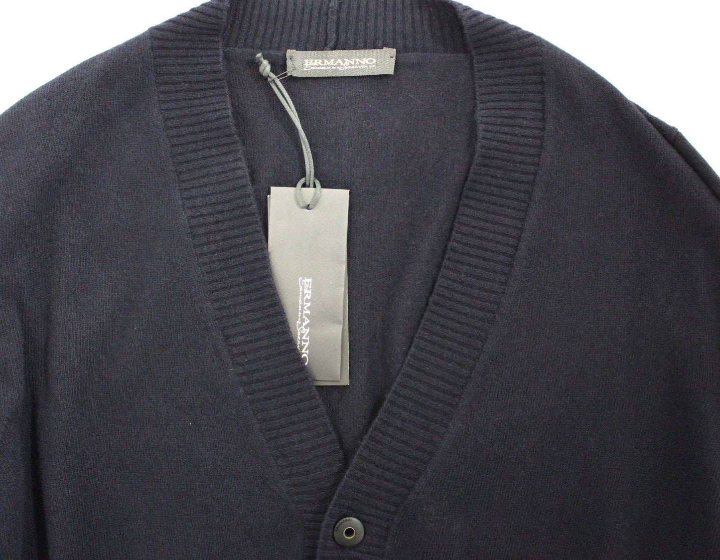  Indulge in the epitome of luxury with this absolutely stunning cardigan