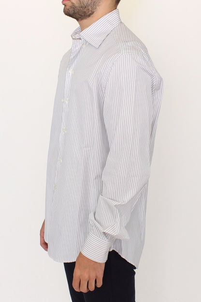 New with tags button front casual shirt exuding classic charm