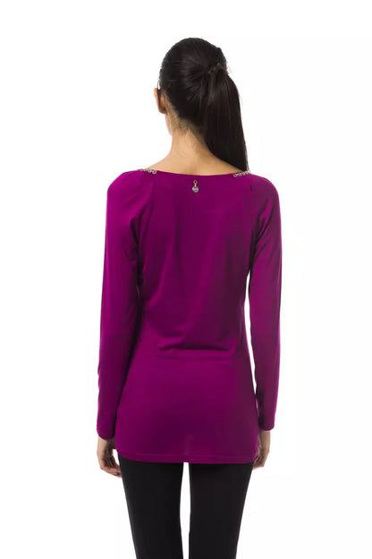 Crafted with 95% viscose and 5% elastane for snug yet flexible fit