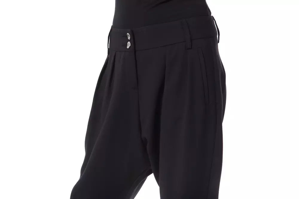 Urban-chic, runway-ready pants for those who command attention without saying a word