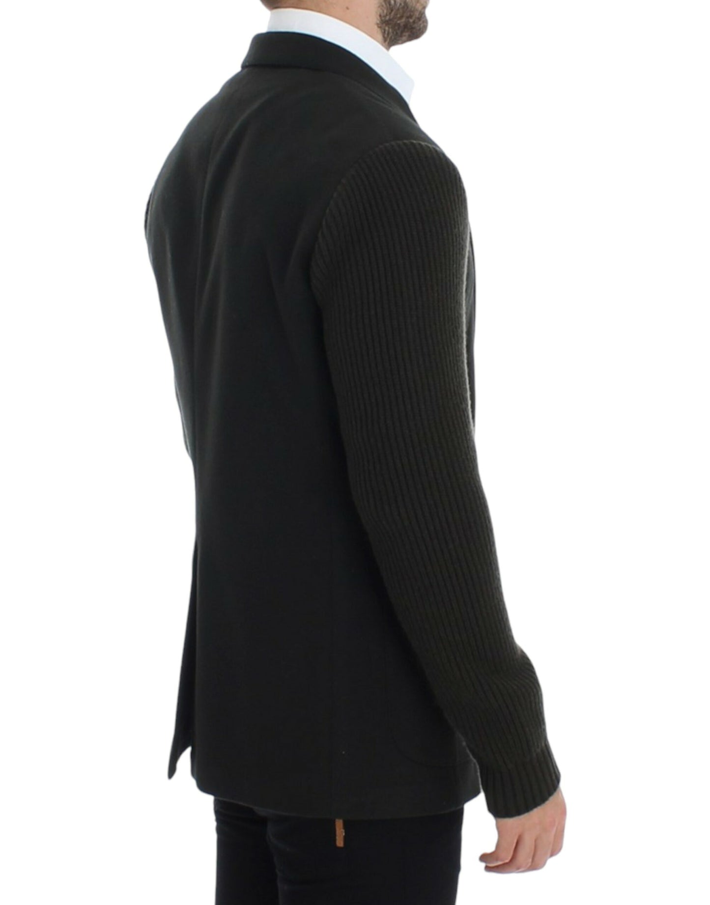 Italian-made cashmere blazer with sleek and regular fit