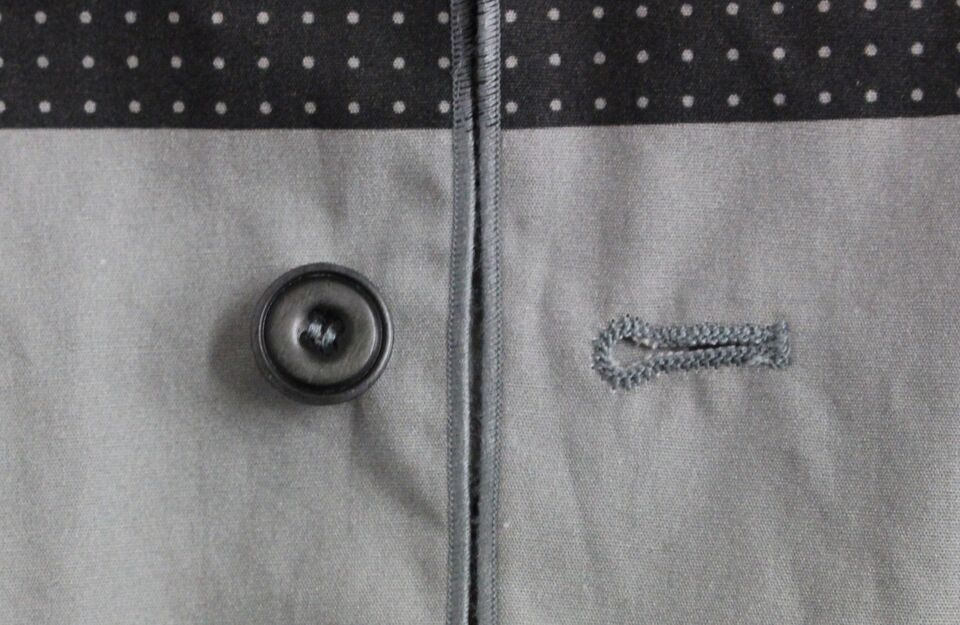Dolce & Gabbana Elegant Gray Cotton Dress Vest, perfect for weddings, business events, and stylish outings