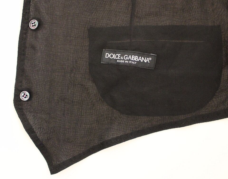 100% Wool dress vest with Italian craftsmanship and elegant black color