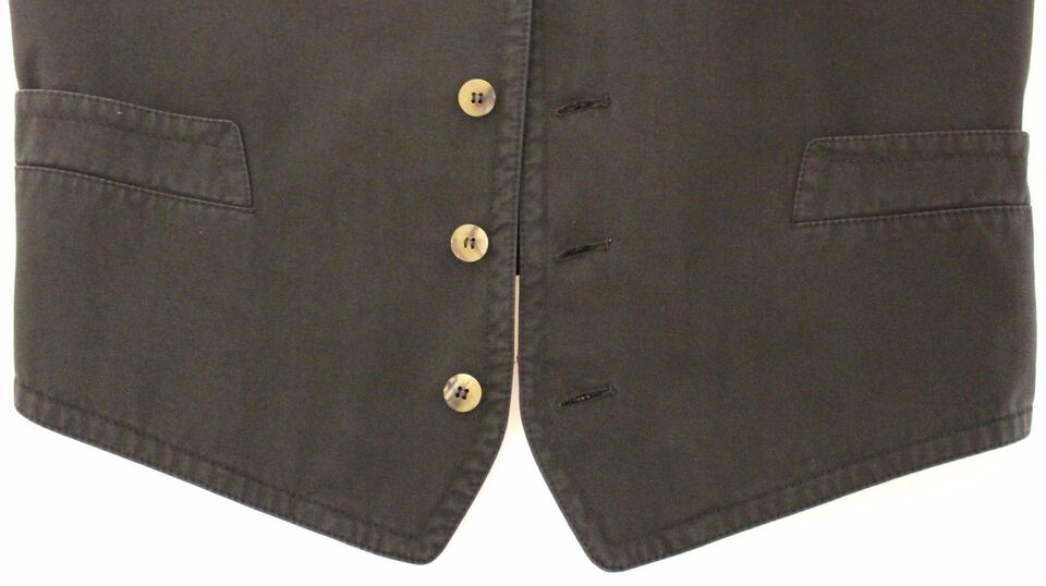 High-quality black dress vest with Italian elegance and sophistication