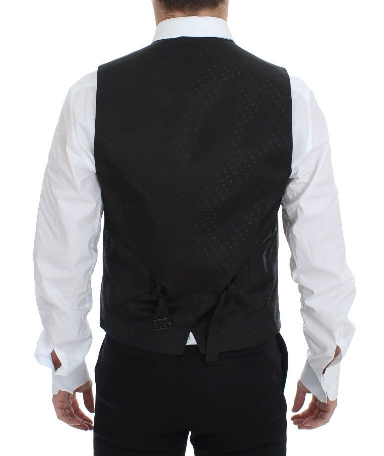  Sleek single-breasted design with adjustable waist strap 